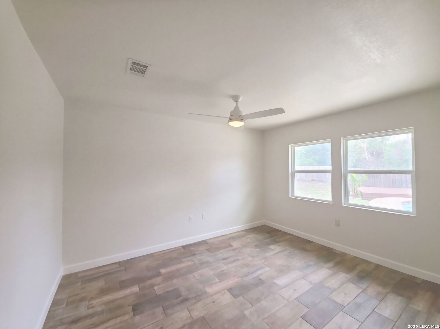 8703 Park Meadows Converse TX 78109