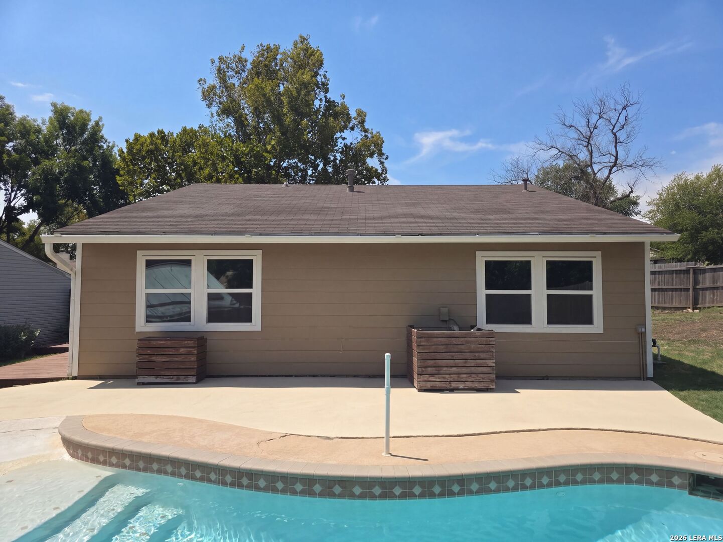 8703 Park Meadows Converse TX 78109
