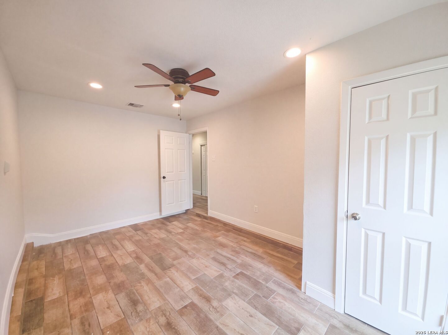8703 Park Meadows Converse TX 78109