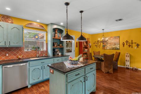 128 Ridge Grove Road Kerrville TX 78028