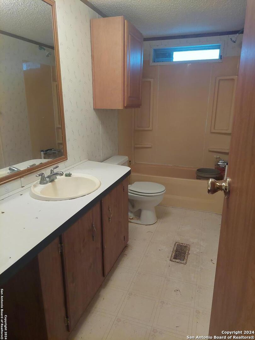 22159 Pr 1080 Mathis TX 78368