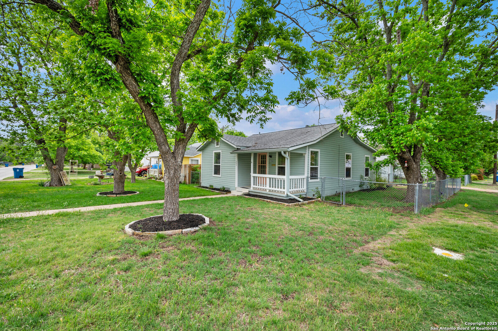 345 Jefferson Street West Kerrville TX 78028