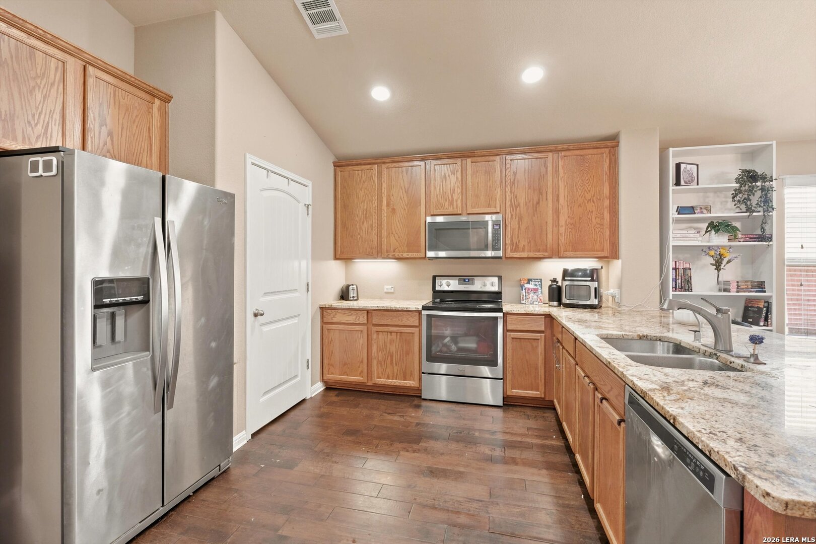 10118 Macarthur Way Converse TX 78109