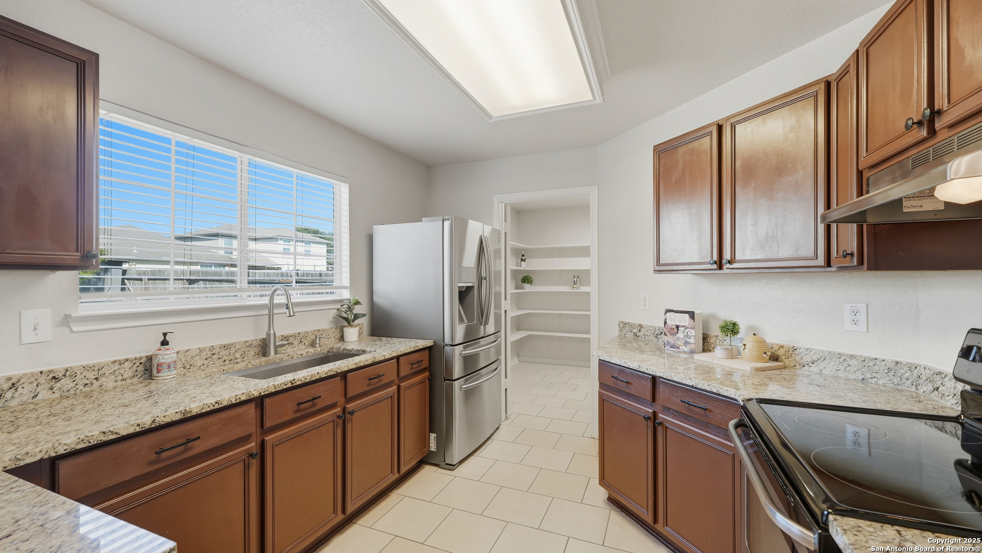 7615 Allendate Peak San Antonio TX 78254