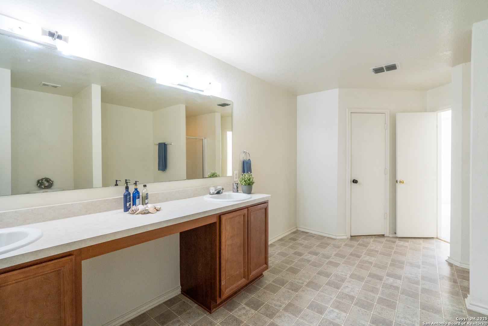 13003 Southton San Antonio TX 78223