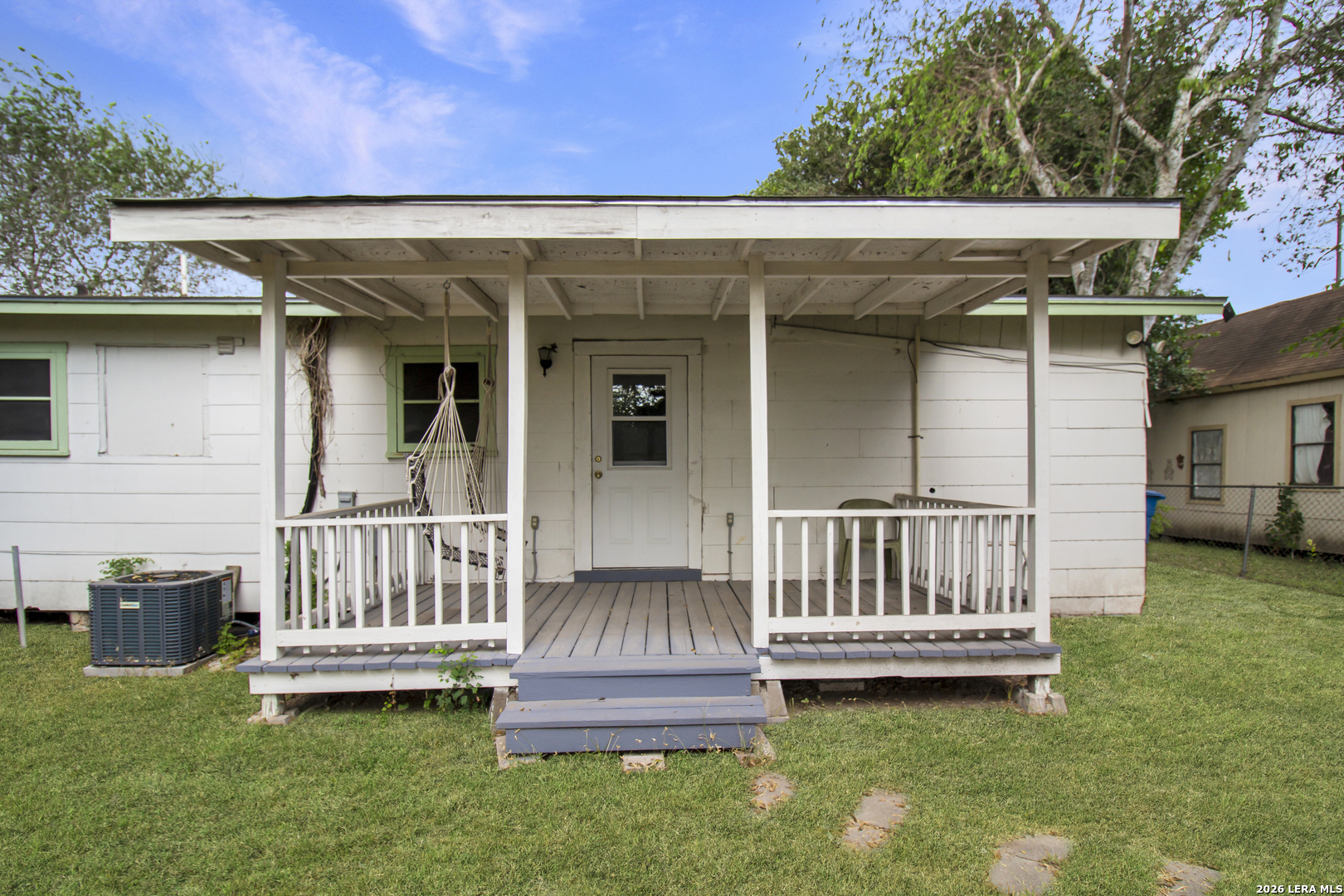 503 N Monroe Street Beeville TX 78102