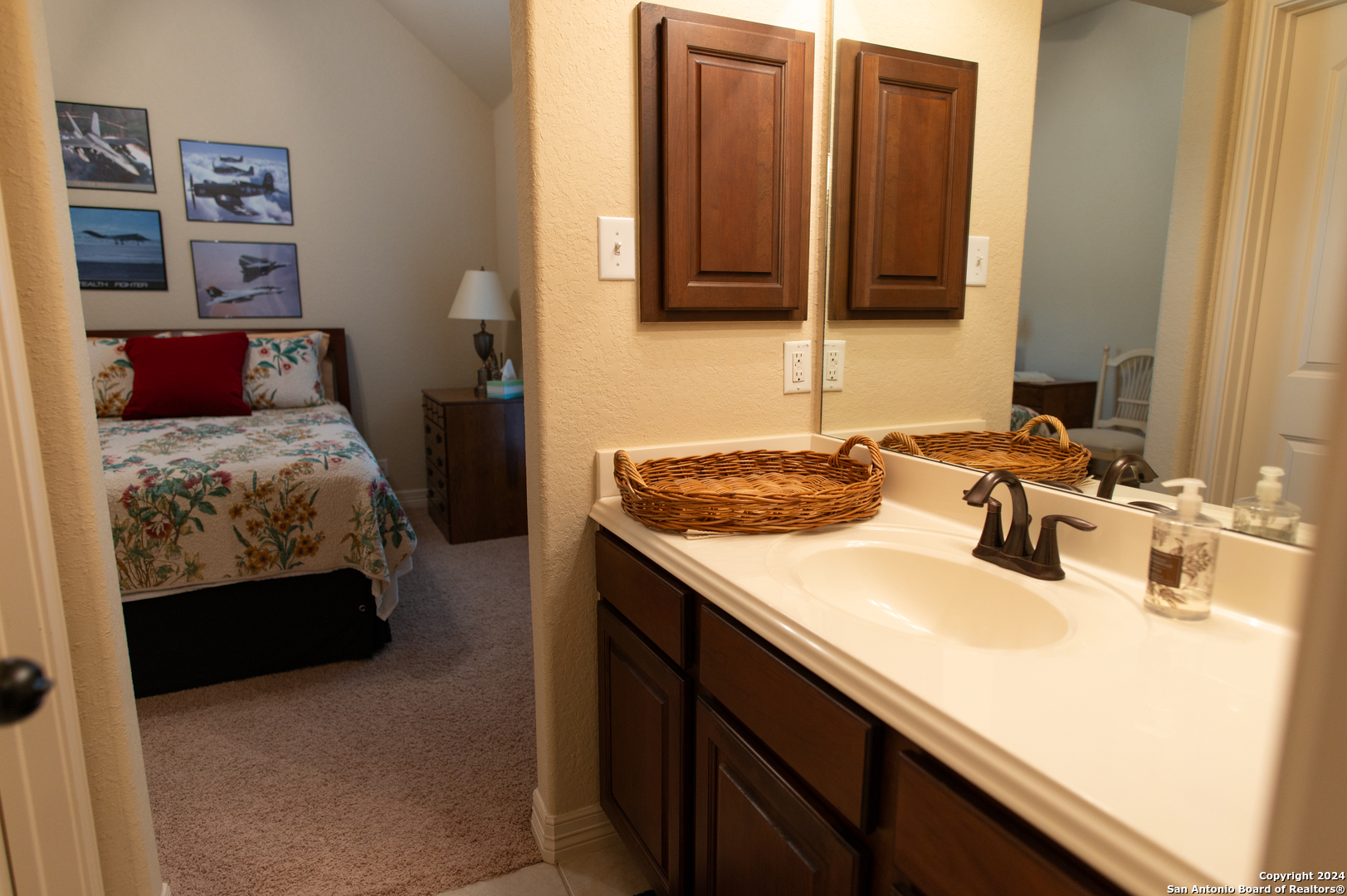 21706 Chaucer Hill San Antonio TX 78256