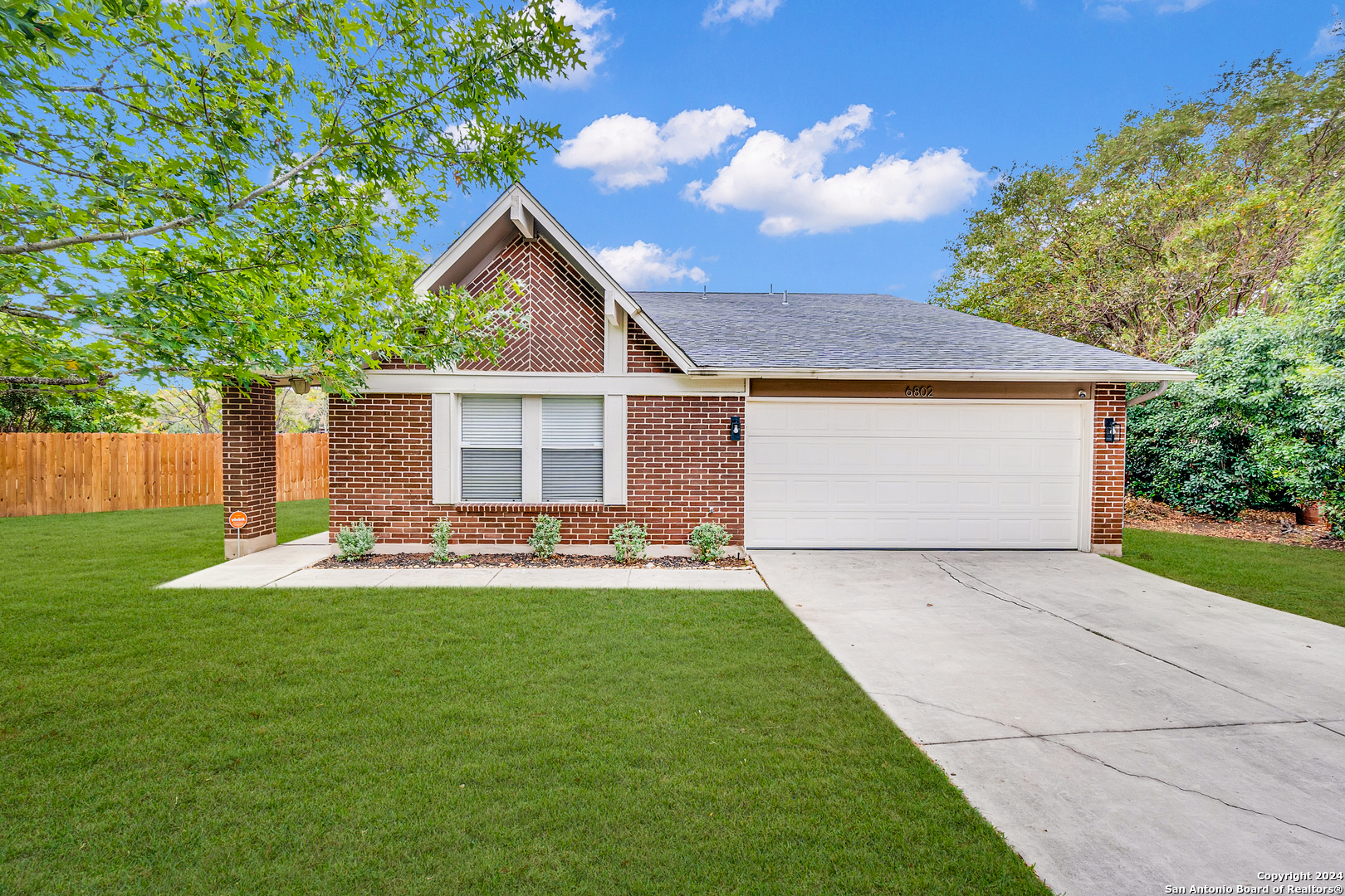 6802 Country Dawn San Antonio TX 78240