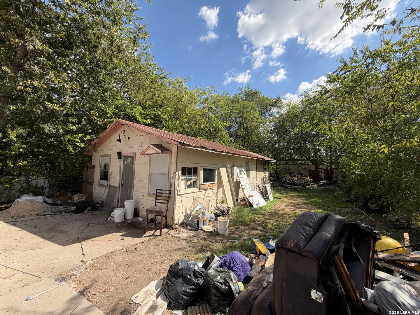 1030 W Ridgewood Court San Antonio TX 78201