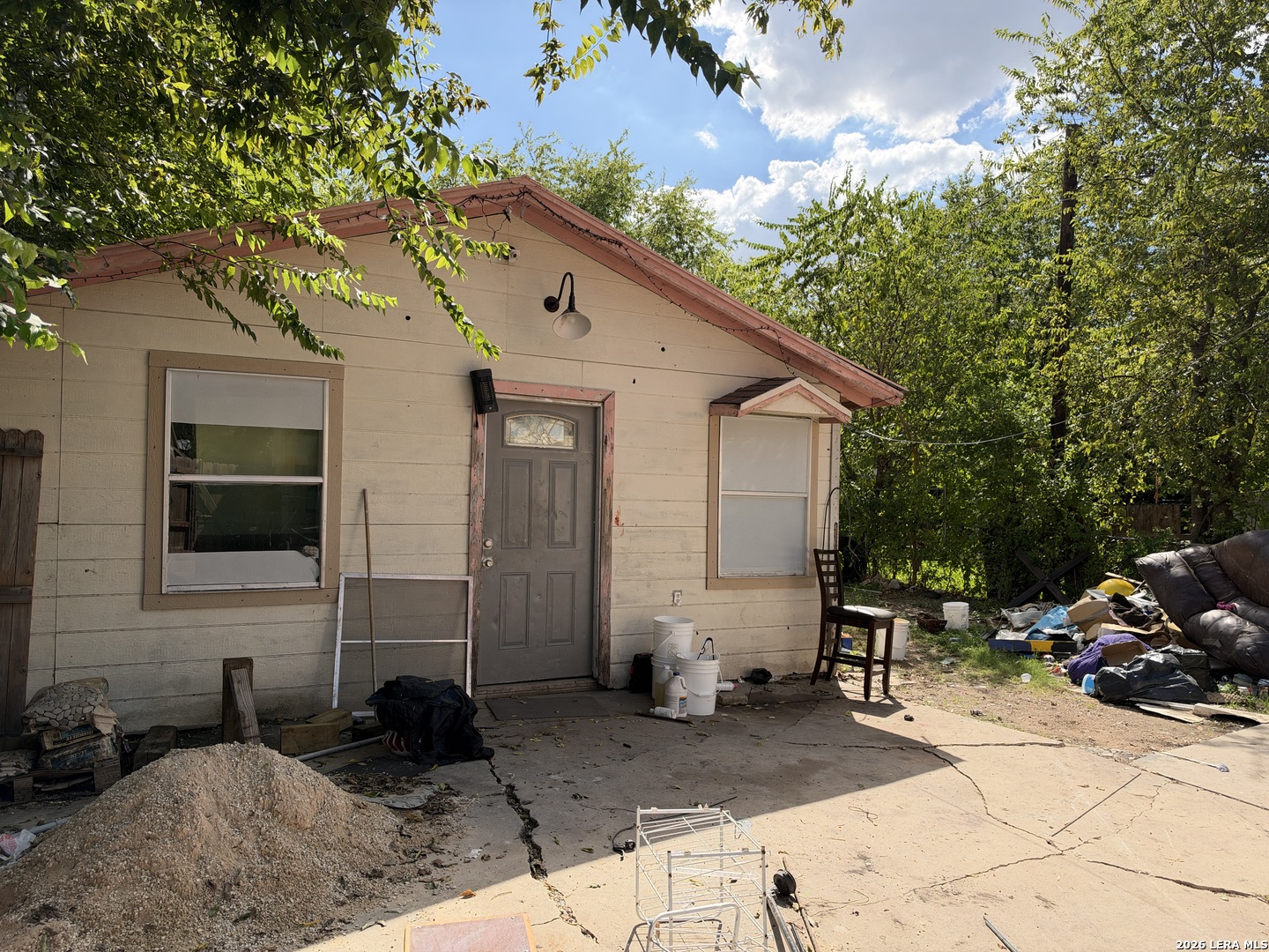 1030 W Ridgewood Court San Antonio TX 78201