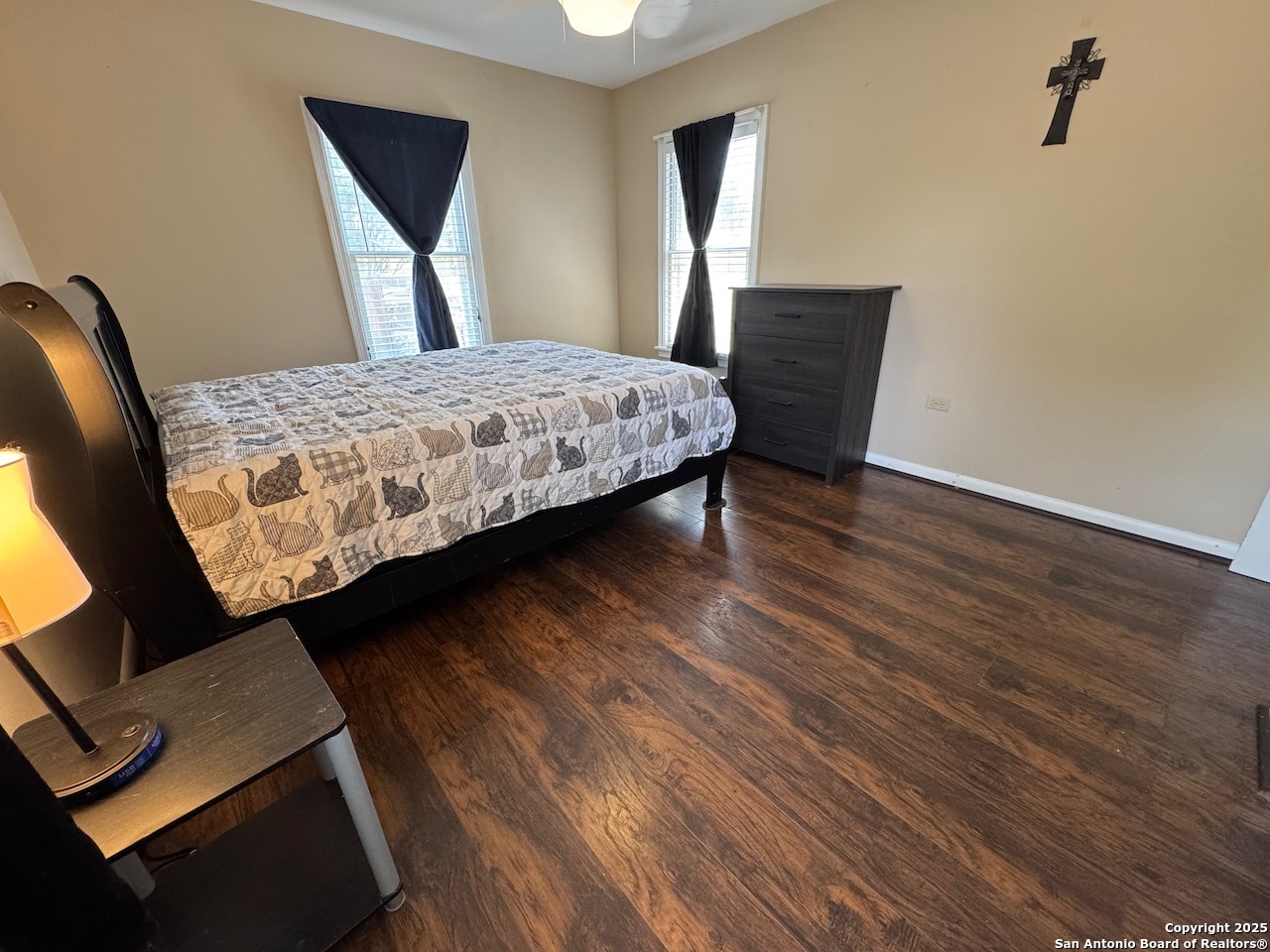 710 W Hondo Devine TX 78016
