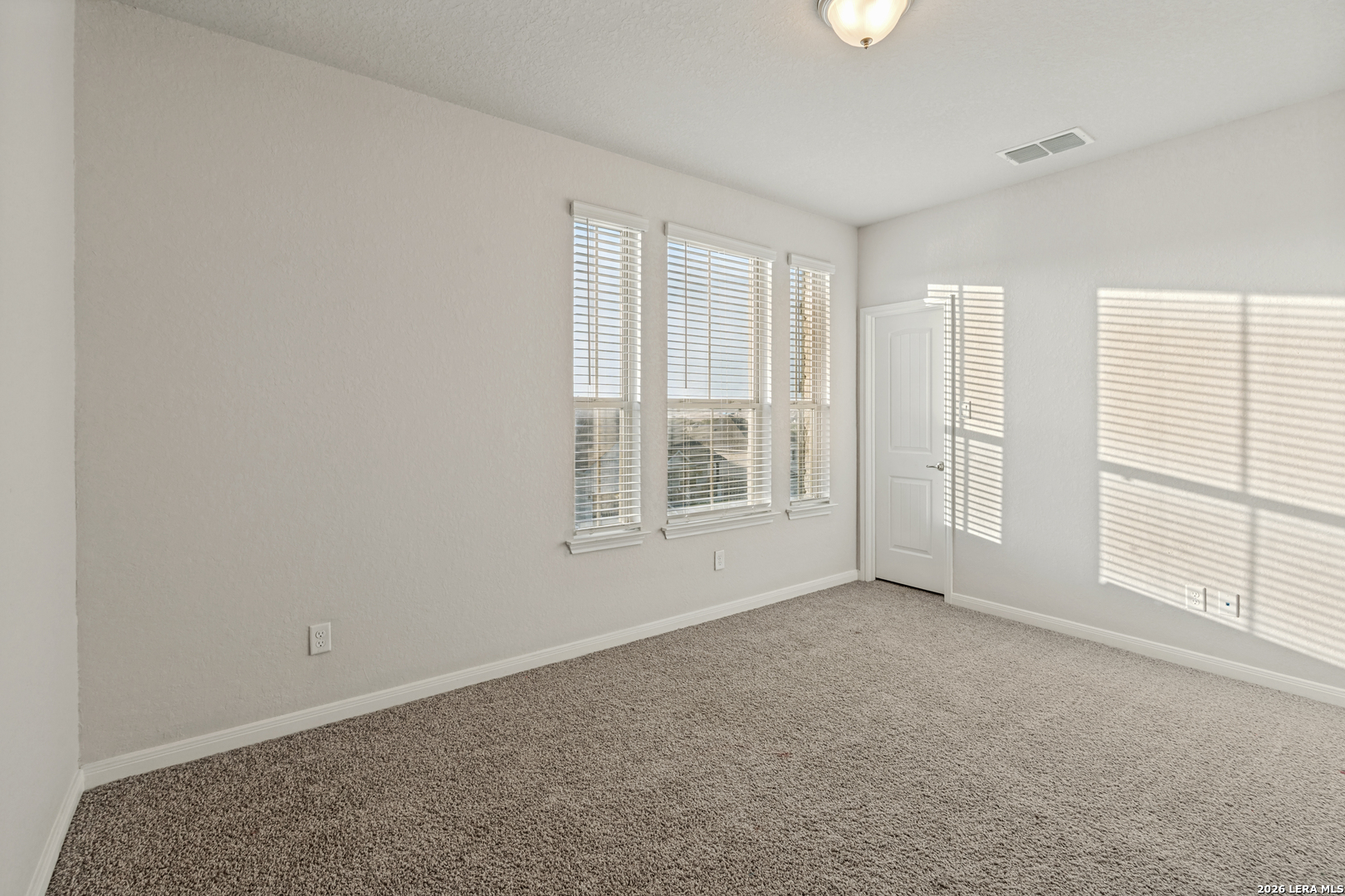 4002 Arena Blanca San Antonio TX 78261