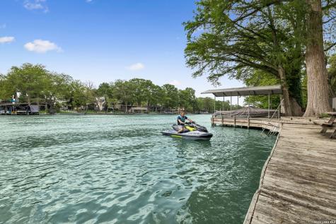 723 E Zipp Road New Braunfels TX 78130