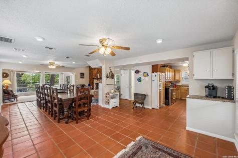 723 E Zipp Road New Braunfels TX 78130