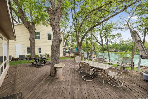 723 E Zipp Road New Braunfels TX 78130