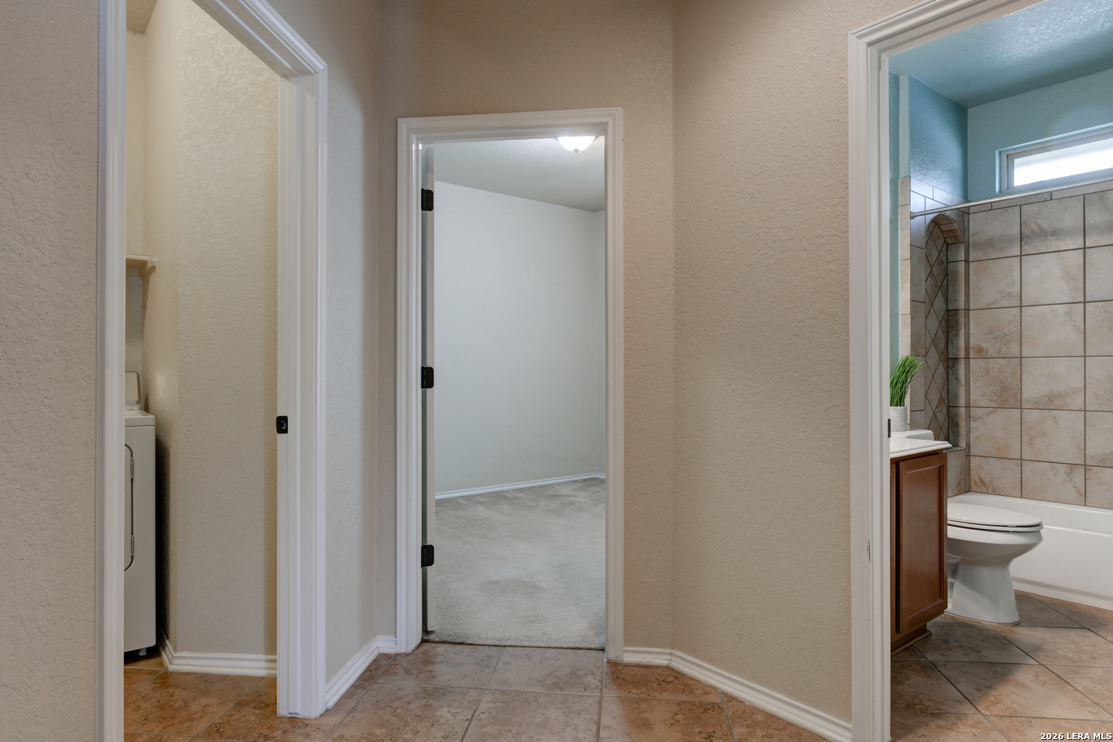 2718 Brighton Park Converse TX 78109