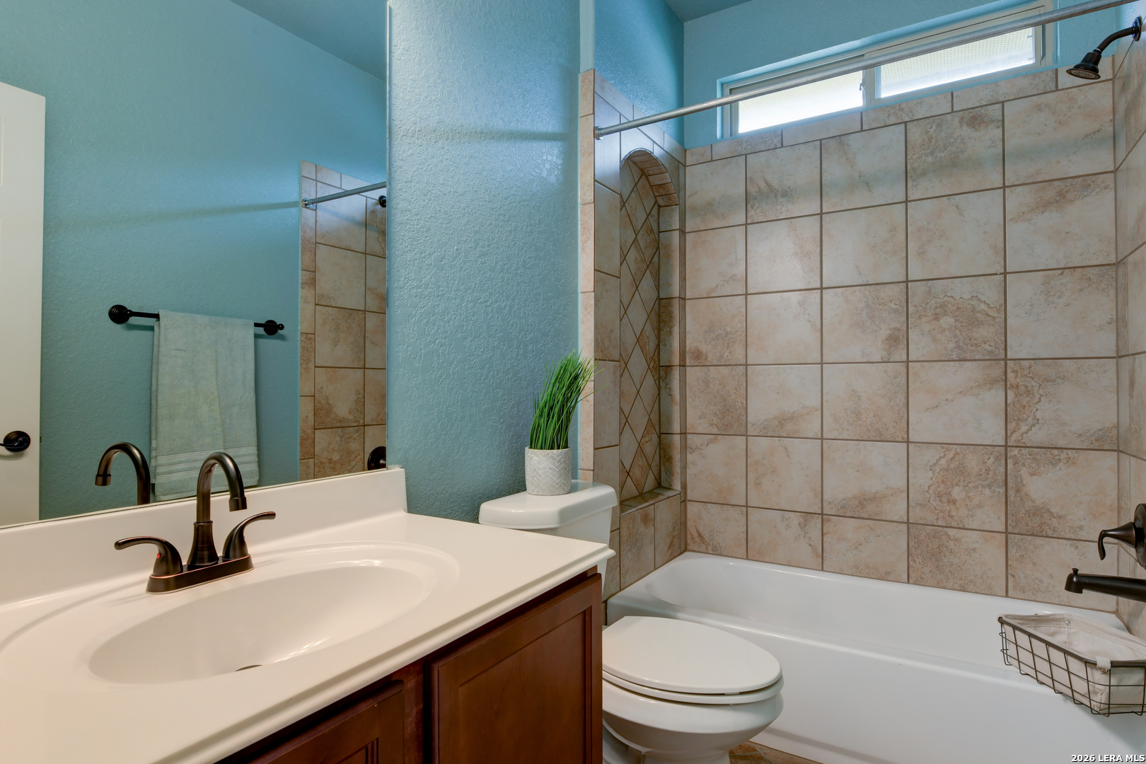 2718 Brighton Park Converse TX 78109