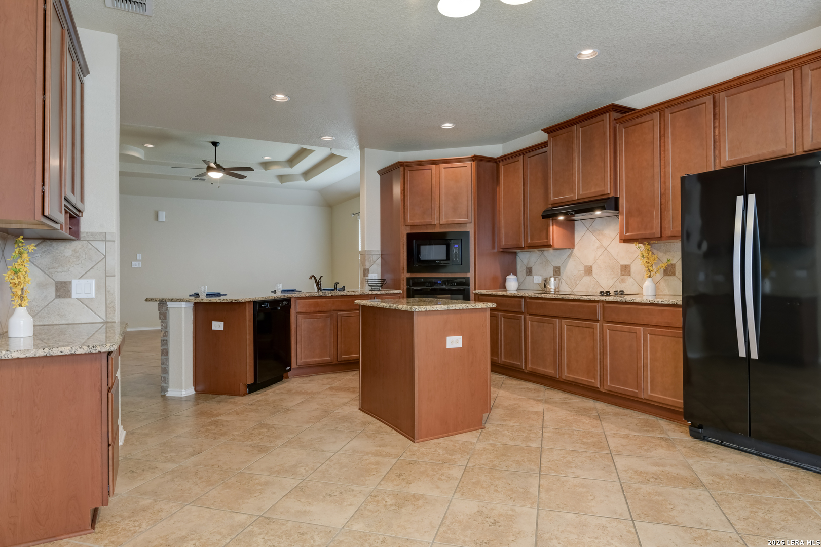 2718 Brighton Park Converse TX 78109