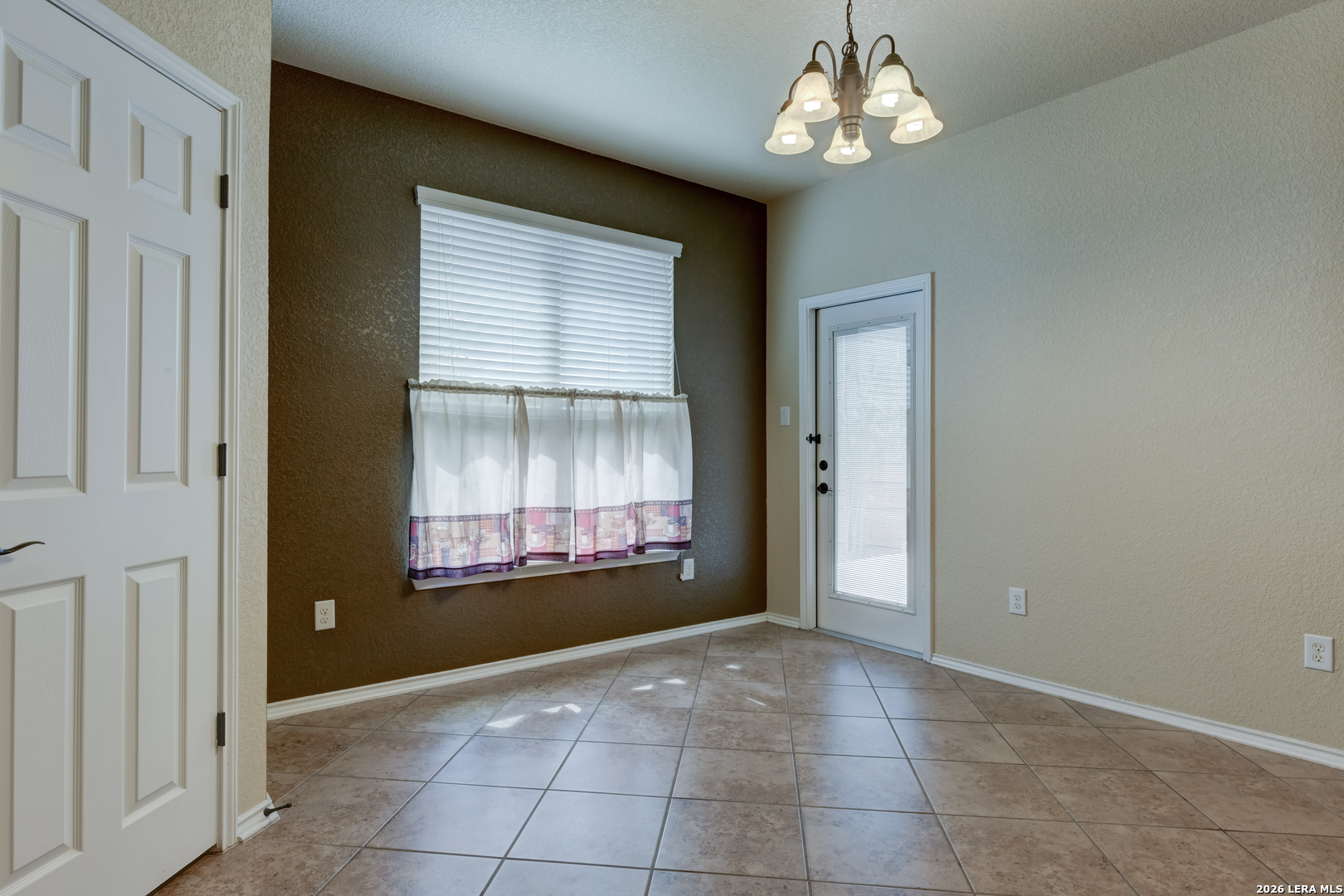 2718 Brighton Park Converse TX 78109
