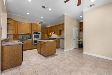 27423 Kentoaks San Antonio TX 78260