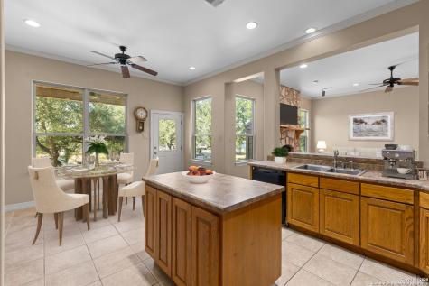 27423 Kentoaks San Antonio TX 78260