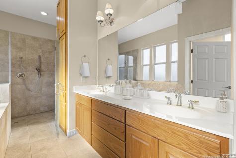 27423 Kentoaks San Antonio TX 78260