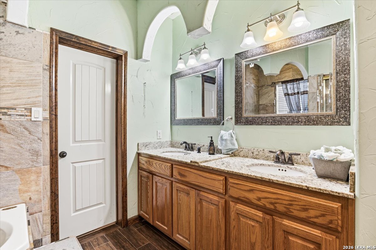 19590 Leal Road San Antonio TX 78221
