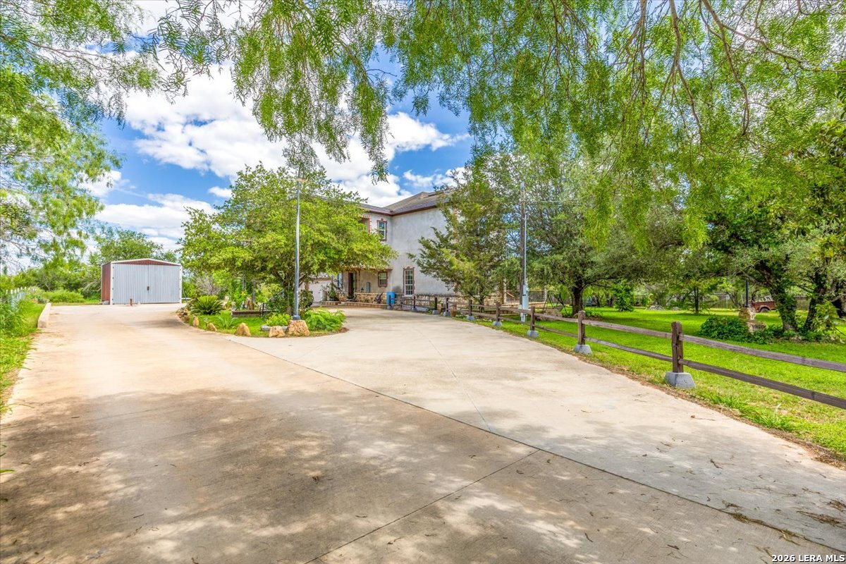 19590 Leal Road San Antonio TX 78221