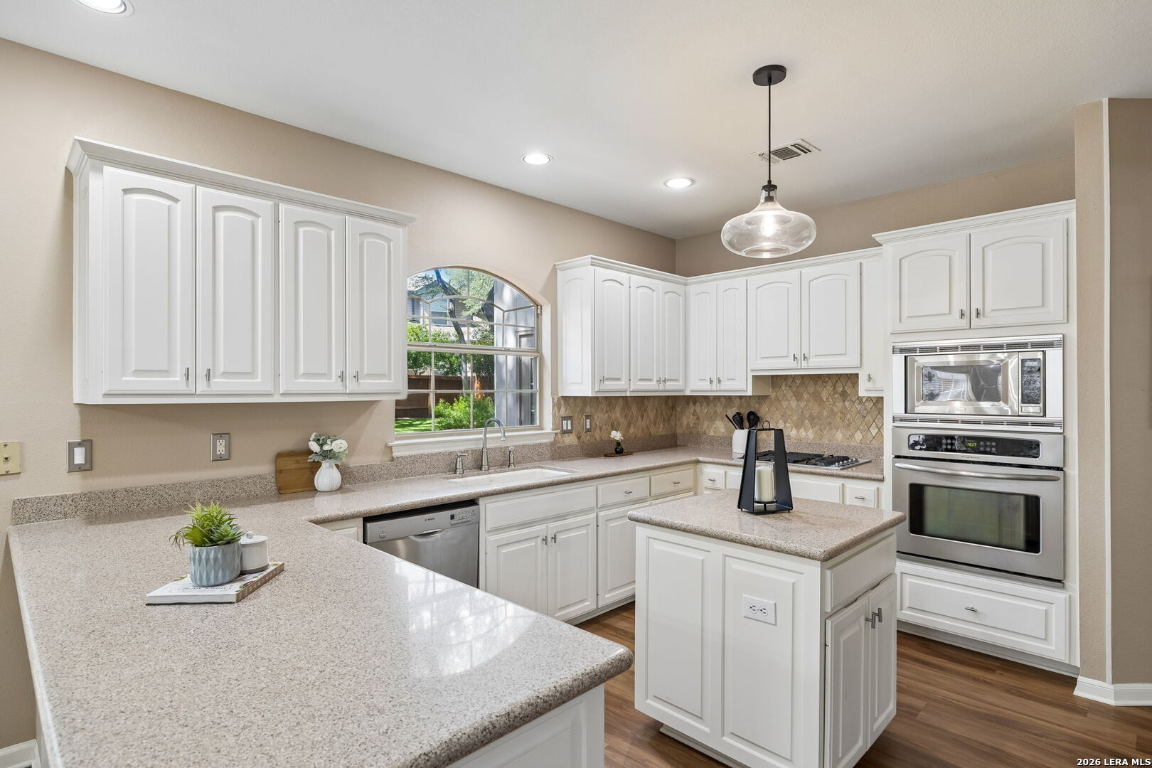 2215 Blackoak Bend San Antonio TX 78248