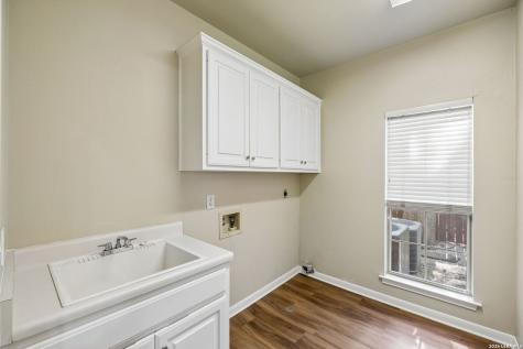 2215 Blackoak Bend San Antonio TX 78248