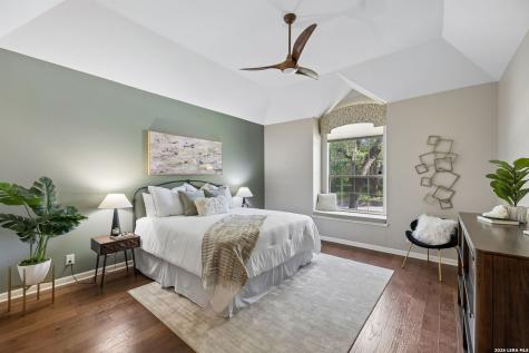 2215 Blackoak Bend San Antonio TX 78248