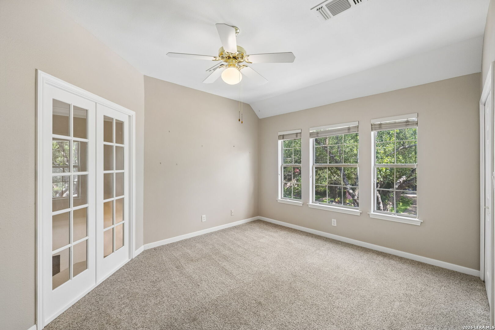 2215 Blackoak Bend San Antonio TX 78248