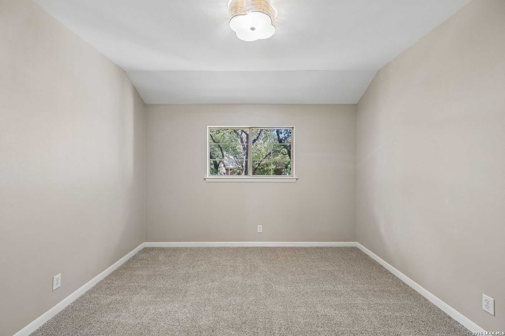 2215 Blackoak Bend San Antonio TX 78248