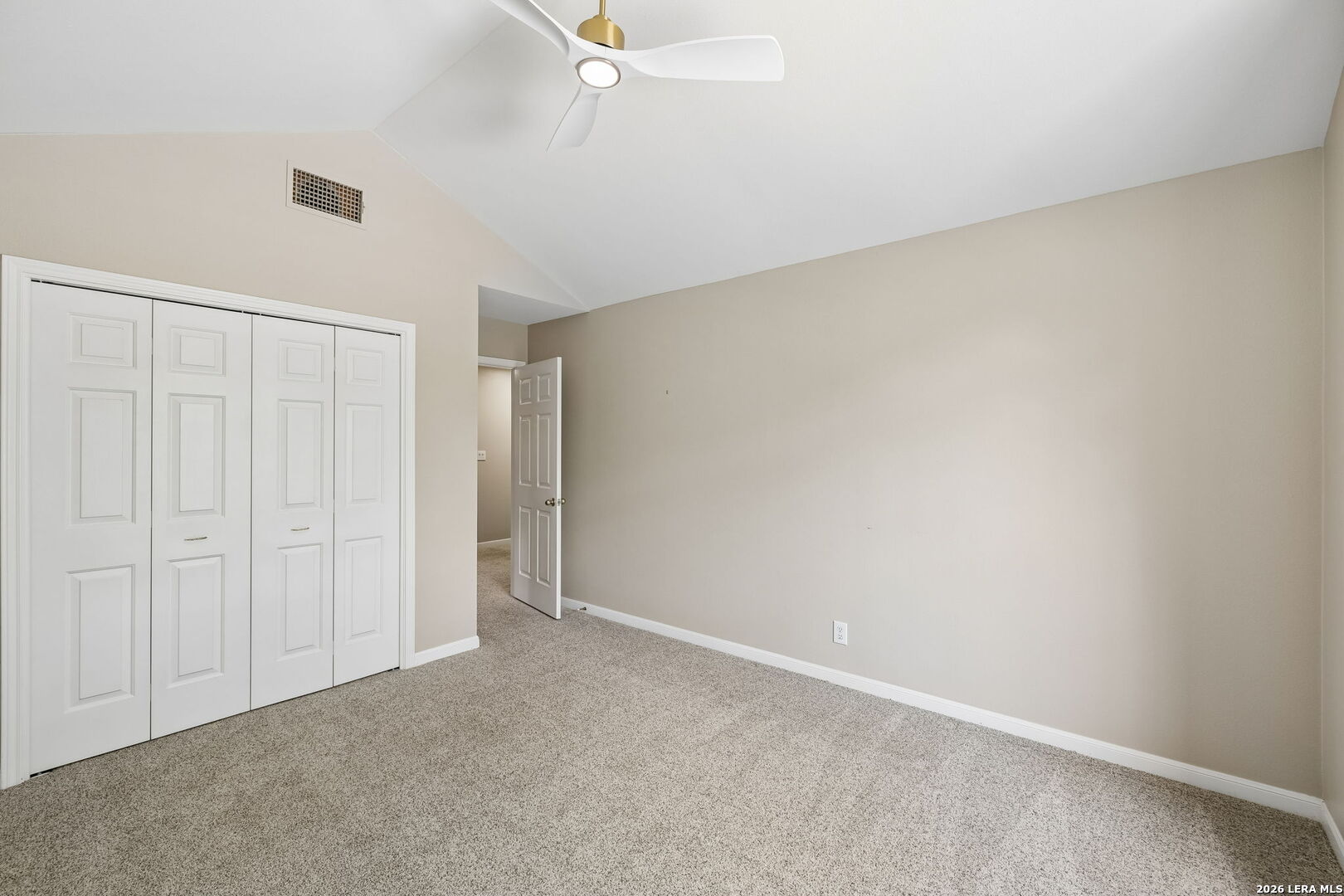 2215 Blackoak Bend San Antonio TX 78248