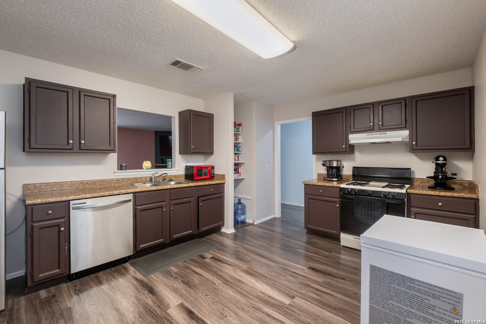 113 Friendswood Path Universal City TX 78148