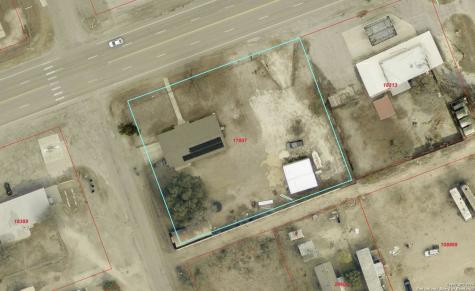 314 Us Highway 57 La Pryor TX 78872