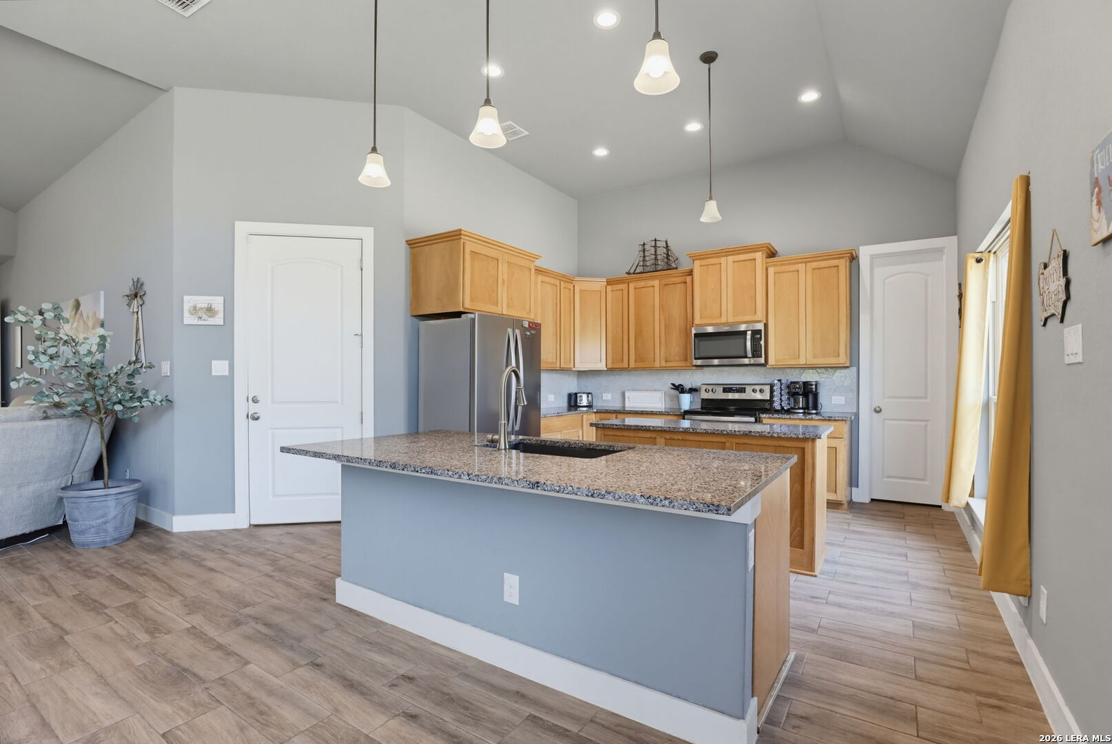 731 Rio Azul Drive Pipe Creek TX 78063