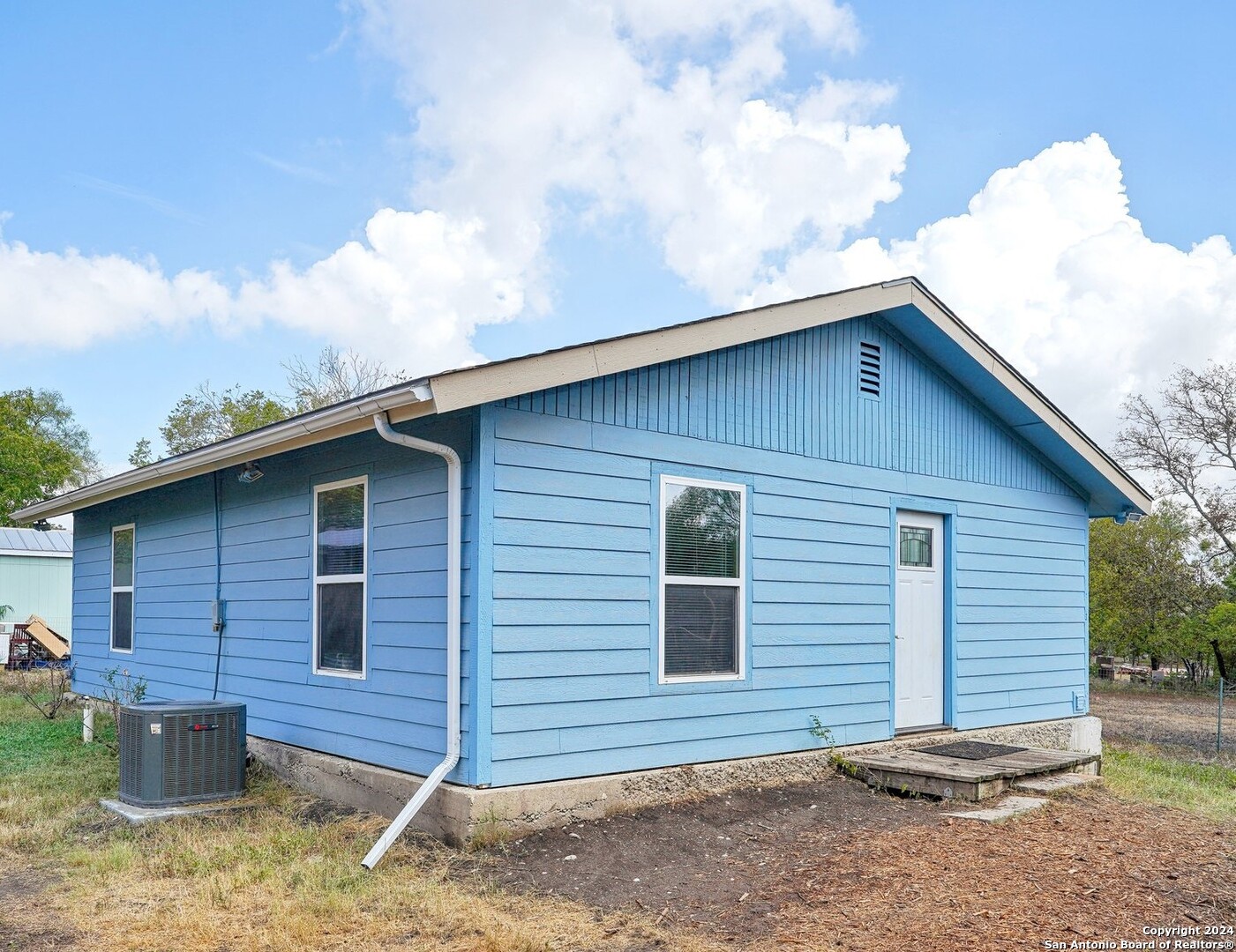 1109 Geneva Street Castroville TX 78009