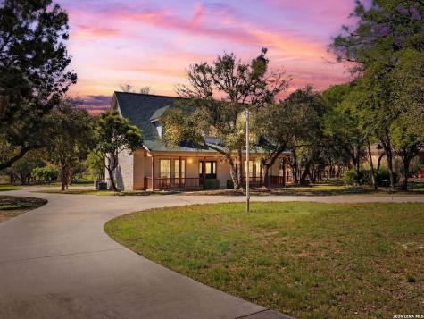 349 Apex Avenue New Braunfels TX 78132