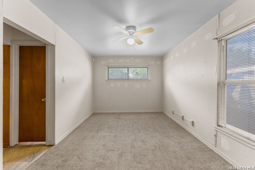 3627 W Poplar Street San Antonio TX 78228