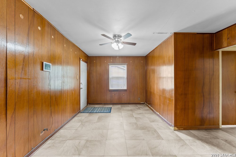 3627 W Poplar Street San Antonio TX 78228