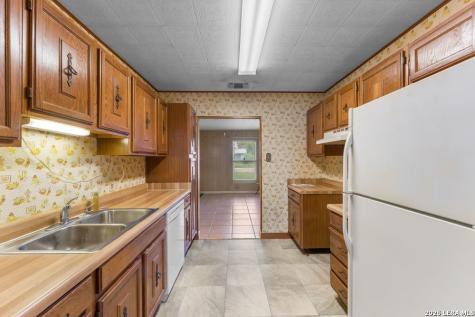 3627 W Poplar Street San Antonio TX 78228