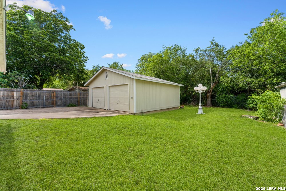 3627 W Poplar Street San Antonio TX 78228