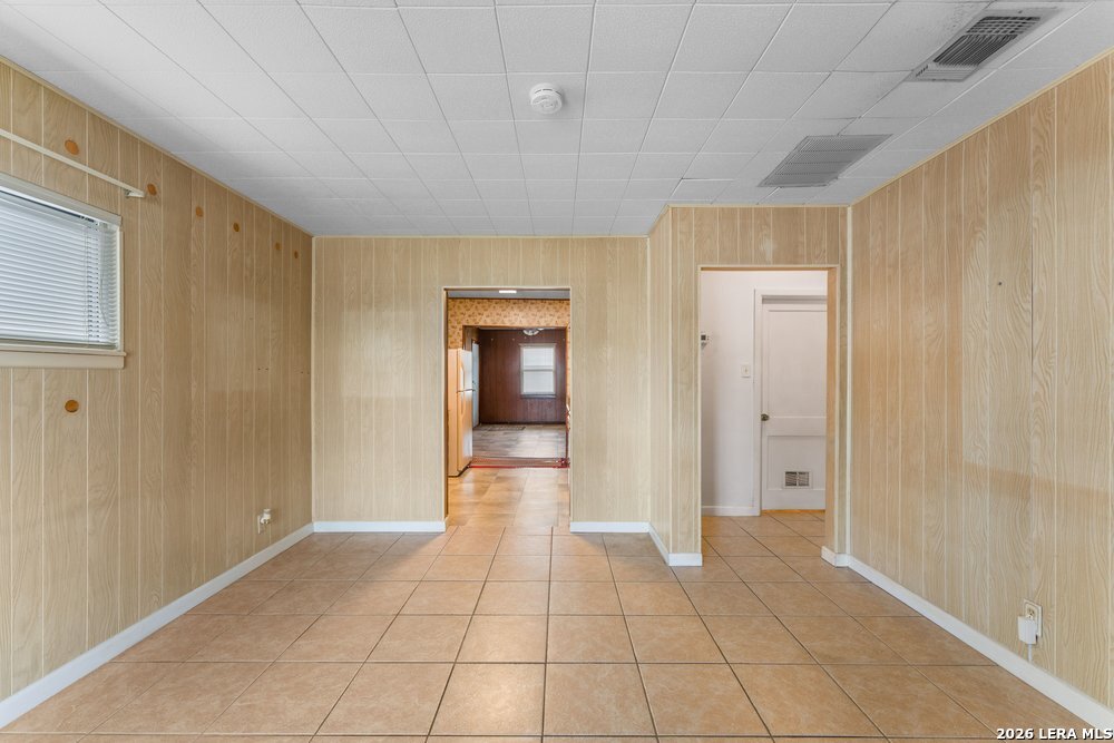 3627 W Poplar Street San Antonio TX 78228