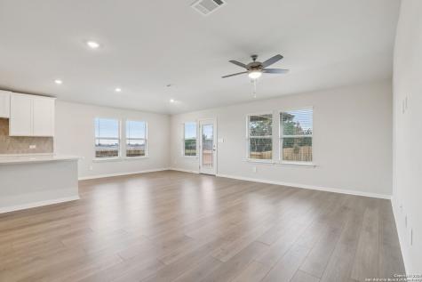 205 Bark Hollow Avenue Cibolo TX 78108