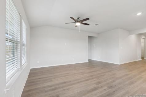 205 Bark Hollow Avenue Cibolo TX 78108