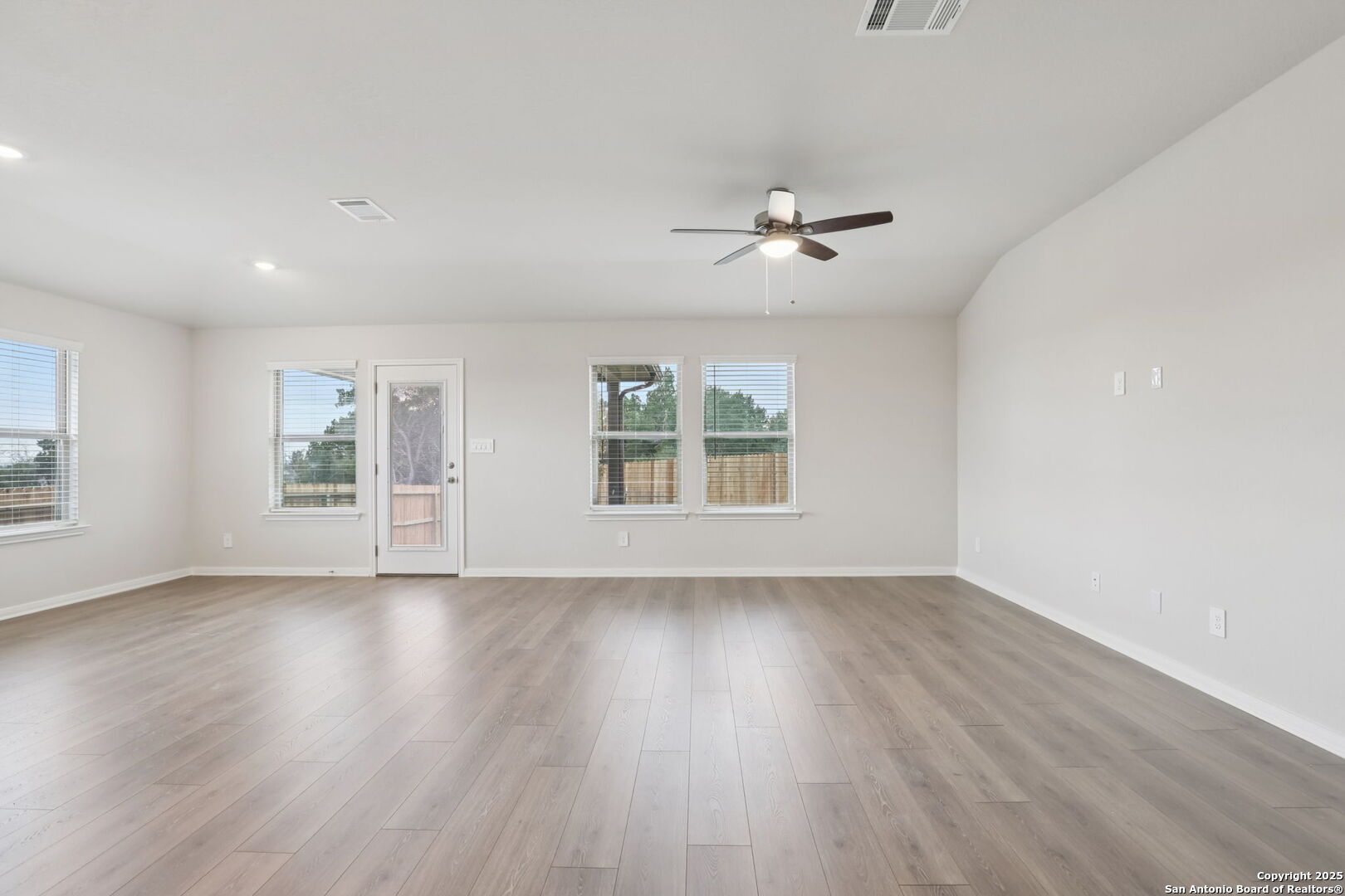 205 Bark Hollow Avenue Cibolo TX 78108