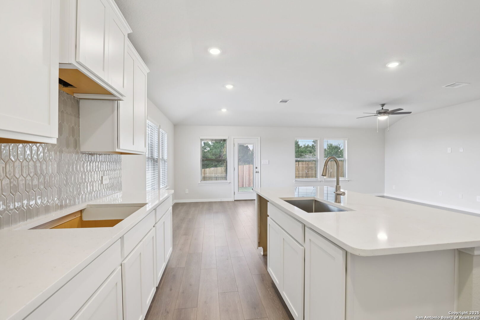 205 Bark Hollow Avenue Cibolo TX 78108