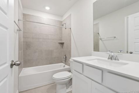 205 Bark Hollow Avenue Cibolo TX 78108