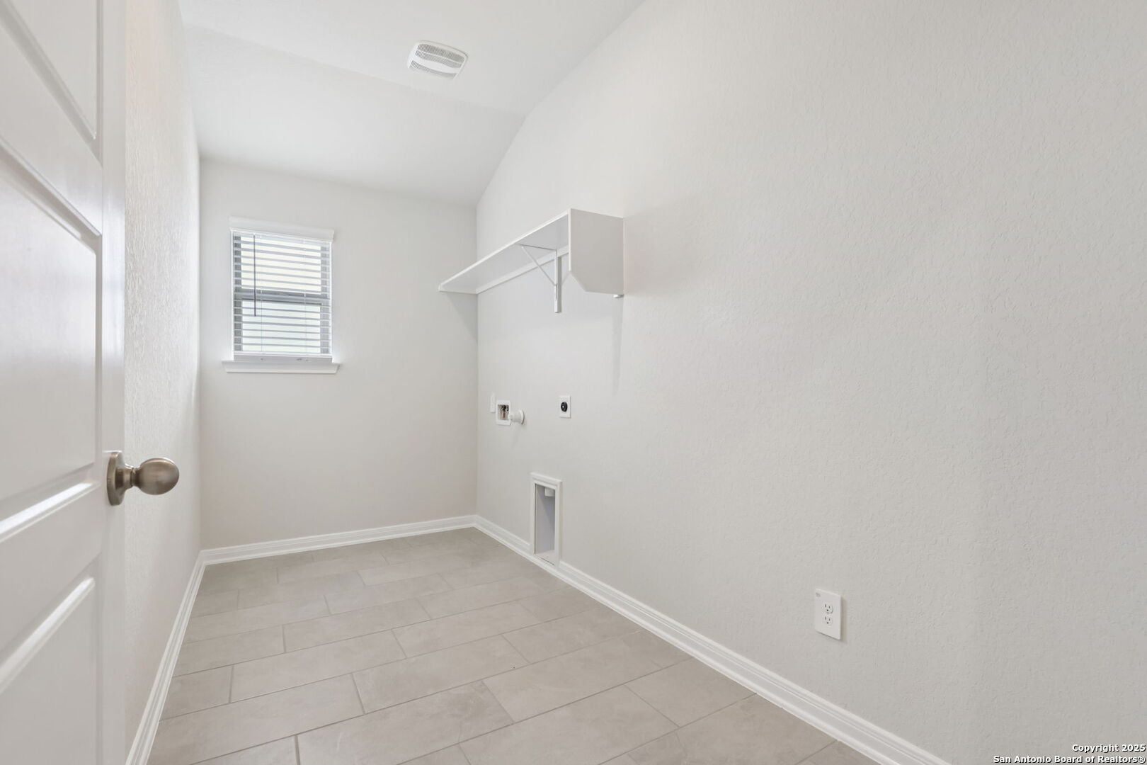 205 Bark Hollow Avenue Cibolo TX 78108